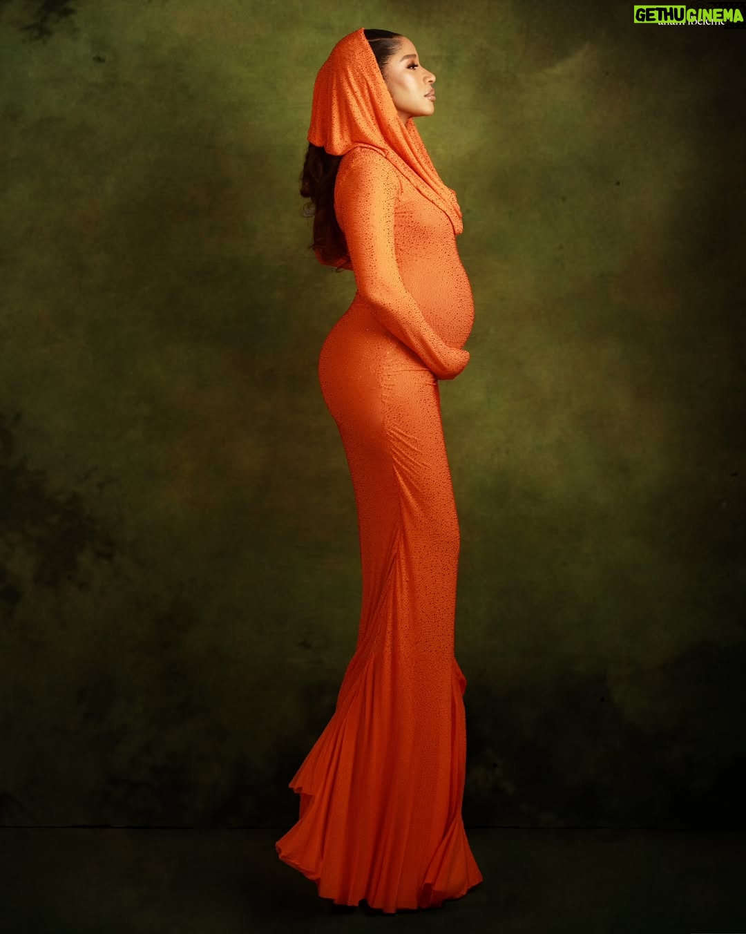 Bimbo Ademoye - 267.3K Likes - Because God just continues to show himself in my life . My better half and her better half are about to give me another obsession. Aunchie of 3 coming through . Dear God. THANK YOU ! FOR EVERYTHING! THANK YOU HEAVENLY FATHER! @adesuaetomi @bankywellington should we continue the z trend and name her or him zion. đŸ¤”.