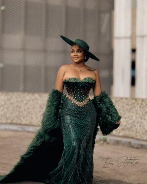 Bimbo Ademoye Instagram - Green with envy!. It's Lights, camera , Naija o' clock @naijaonnetflix called and of course I answered. 

Styled  my fav @by_mickeycreates 
Photo my boo @edos_artistry 
Dress @dressedin_ima 
Make up @glambymorgan_

#lightscameranaija 
#netflixparty