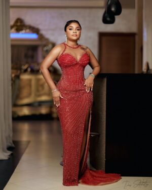 Bimbo Ademoye Instagram - Film wey sweet, na from premiere you go know. All people would talk about is the movie. @_timini saying I'm proud of you is an understatement. YOU DID A THING!!. #reellove is a movie and more!!!!. I can't wait for Nigeria and eventually the world to see reel love. Weldone T. You work so hard and I'm so glad to see It paying off. Guys reel love starts showing in cinemas on valentines day. Feb 14th is the date. See y'all in cinemas .
Styling @by_mickeycreates 
Photographer @edos_artistry 
Dress @dressedin_ima