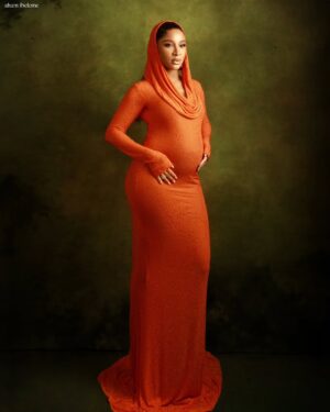 Bimbo Ademoye Instagram - Because God just continues to show himself in my life . My better half and her better half are about to give me another obsession. Aunchie of 3 coming through . Dear God. THANK YOU !  FOR EVERYTHING!  THANK YOU HEAVENLY FATHER!  @adesuaetomi @bankywellington should we continue the z trend and name her or him zion. 🤔.