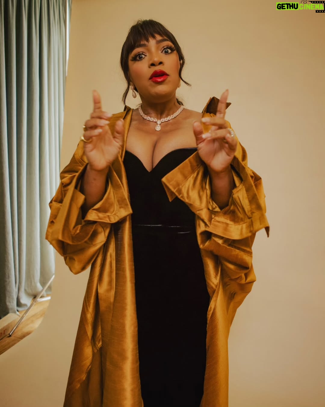 Bimbo Akintola - 7.5K Likes - 10th Edition of Africa's Excellence...
Thank you @africamagic for a splendid evening of excellence.
Wearing custom @vicnateng styled by @ikechukwuurum
Assistant stylist: @thetomiwaafo
Makeup: @bare2beauty
Hair: @luciousvirginhair
Photography: @adedamola_op
#AMVCA10 #BimboAkintola #Nollywood