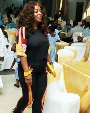 Bimbo Akintola Instagram - Stepping into #graceupongrace #blessed