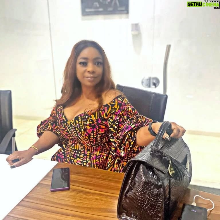 Bimbo Akintola - 5.6K Likes - Hey..