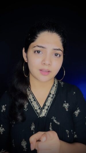 Bindu Gowda Instagram - 🙂😇 #bindugowda #ownvoice #kannadamotivation #reels