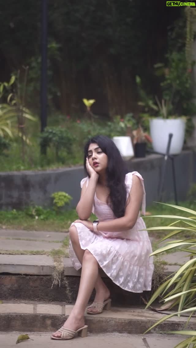 Bindu Gowda - 18.6K Likes - ಮಳೆಹನಿಯು ನೀನೇನ? 🫣🤭
#bindugowda #reels #kannada