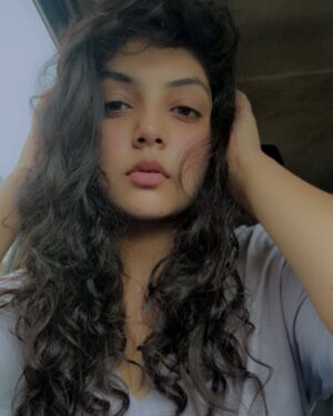 Bindu Gowda Instagram - Curls made with love🖤 

#bindugowda