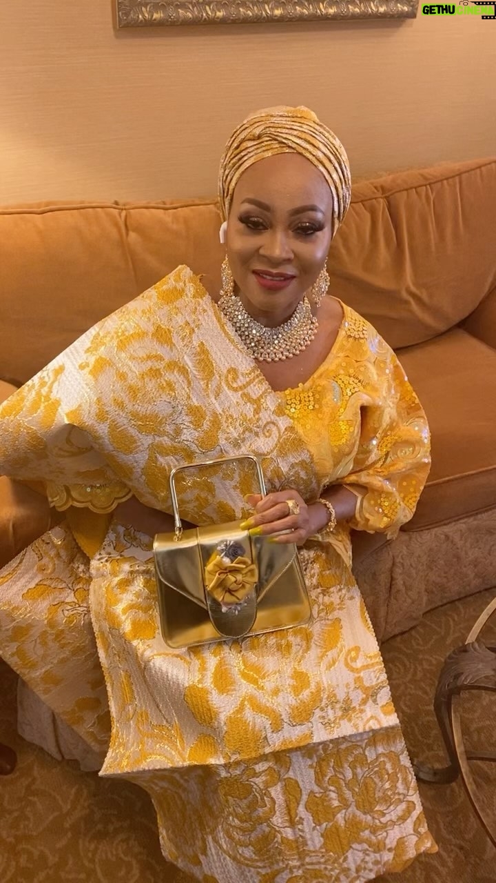 Bukky Wright - 7.2K Likes - Owanbe party moveš¤©ā¤ļøššdancešš!!! Mua & Gele: @faces_by_angela.