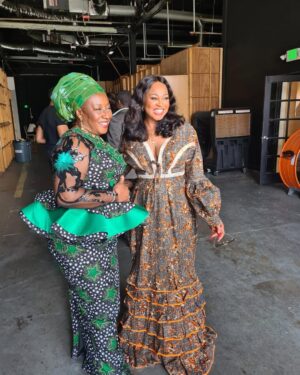 Bukky Wright Instagram - 🎬

@patienceozokwo
@msvfox @mnunezjr