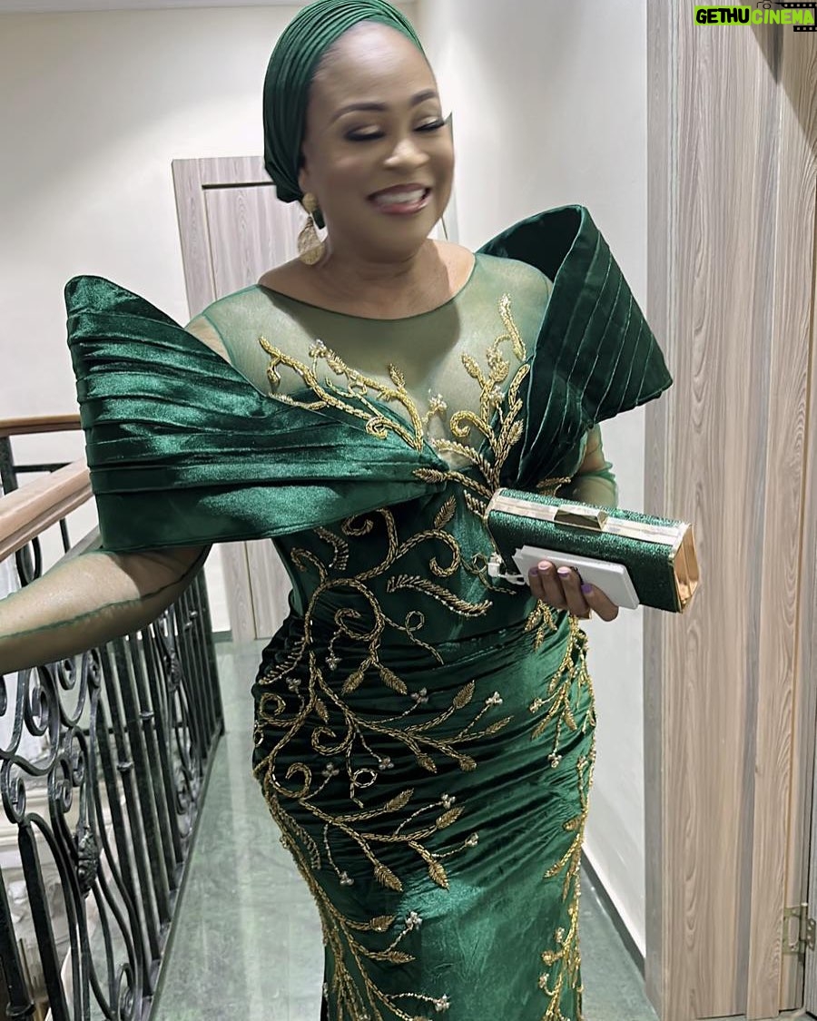 Bukky Wright - 5.8K Likes - Styled by @beccaneedlesnstitches