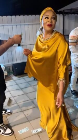 Bukky Wright Instagram - Ati se odun eleyi, we shall celebrate many more Insha Allah.