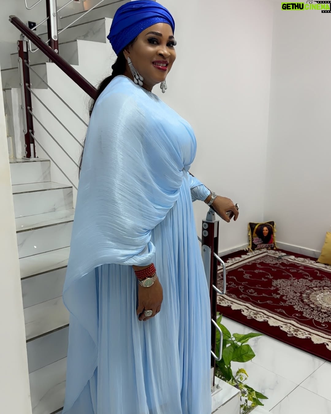Bukky Wright - 3.2K Likes - 🥰🥰 💃🏾this abaya can only be from @ashyah.collectionsofficial if not, then it is a counterfeit.