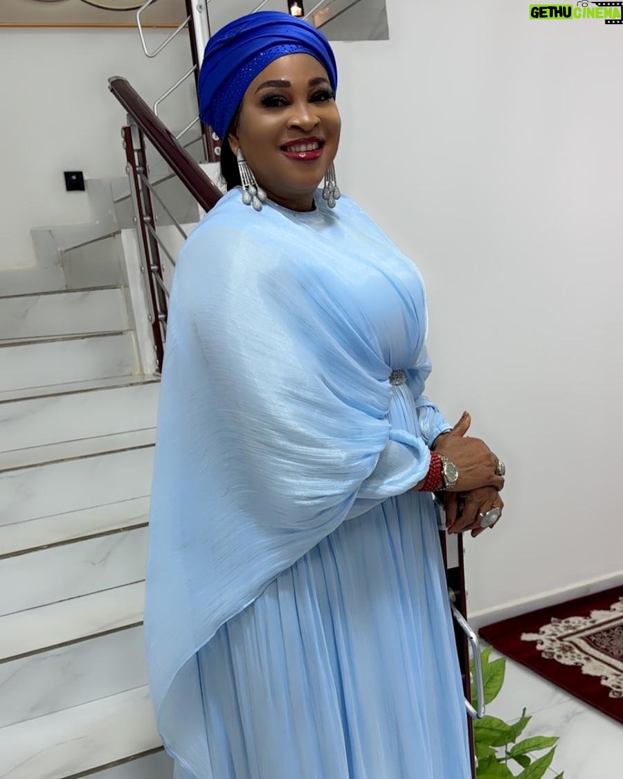 Bukky Wright - 3.2K Likes - 🥰🥰 💃🏾this abaya can only be from @ashyah.collectionsofficial if not, then it is a counterfeit.