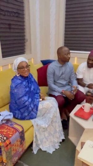 Bukky Wright Instagram - With the legendary @bukkywright . You heard it here first, “The Return of Omotara Johnson” is on! @omojuwa

#Vodi #VodiTailors #VodiDebbo #VodiKleen #VodiShoes #VodiTrainingInstitute #TheAgbadaWhisperer #InspireAGeneration #productivesince2001