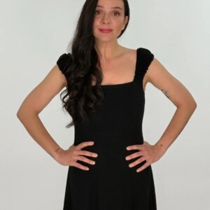 Burcu Altın Instagram - Bazı yeni çekimlerin kamera arkası 🤭📌 @fullframestudyo Teşekkürler @bartuakin @seda.k.akn Kamera arkası için de @cagataybayrams teşekkürler 💎