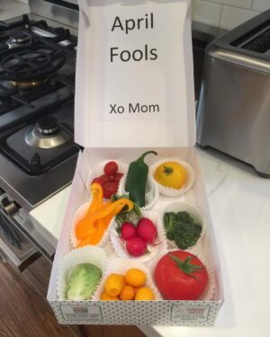 Camryn Manheim Instagram - A little throwback to 2017. Happy April Fools’ Day Everyone!