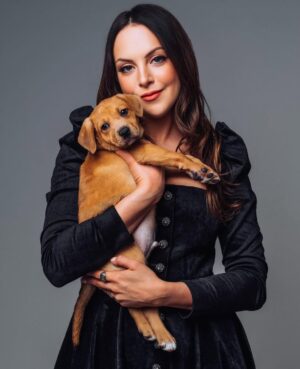 Camryn Manheim Instagram - To celebrate starring in, “Little Shop of Horrors,” BuzzFeed invited Milo to sit back, relax and play with the CUTEST puppies on earth while answering questions from his fans. So, what’s your favorite BTS memory from the show? What can you spill about “School Spirits,” Season 3? What’s your preshow ritual? What was it like meeting Liz Gillis for the first time? LINK IN MY BIO. 
#MiloManheim #PuppyInterview #BuzzfeedCeleb

Please consider adopting an animal and bringing so much joy into your life.  @animalleague