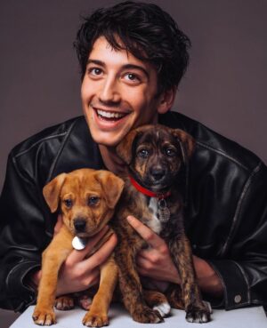 Camryn Manheim Instagram - To celebrate starring in, “Little Shop of Horrors,” BuzzFeed invited Milo to sit back, relax and play with the CUTEST puppies on earth while answering questions from his fans. So, what’s your favorite BTS memory from the show? What can you spill about “School Spirits,” Season 3? What’s your preshow ritual? What was it like meeting Liz Gillis for the first time? LINK IN MY BIO. 
#MiloManheim #PuppyInterview #BuzzfeedCeleb

Please consider adopting an animal and bringing so much joy into your life.  @animalleague