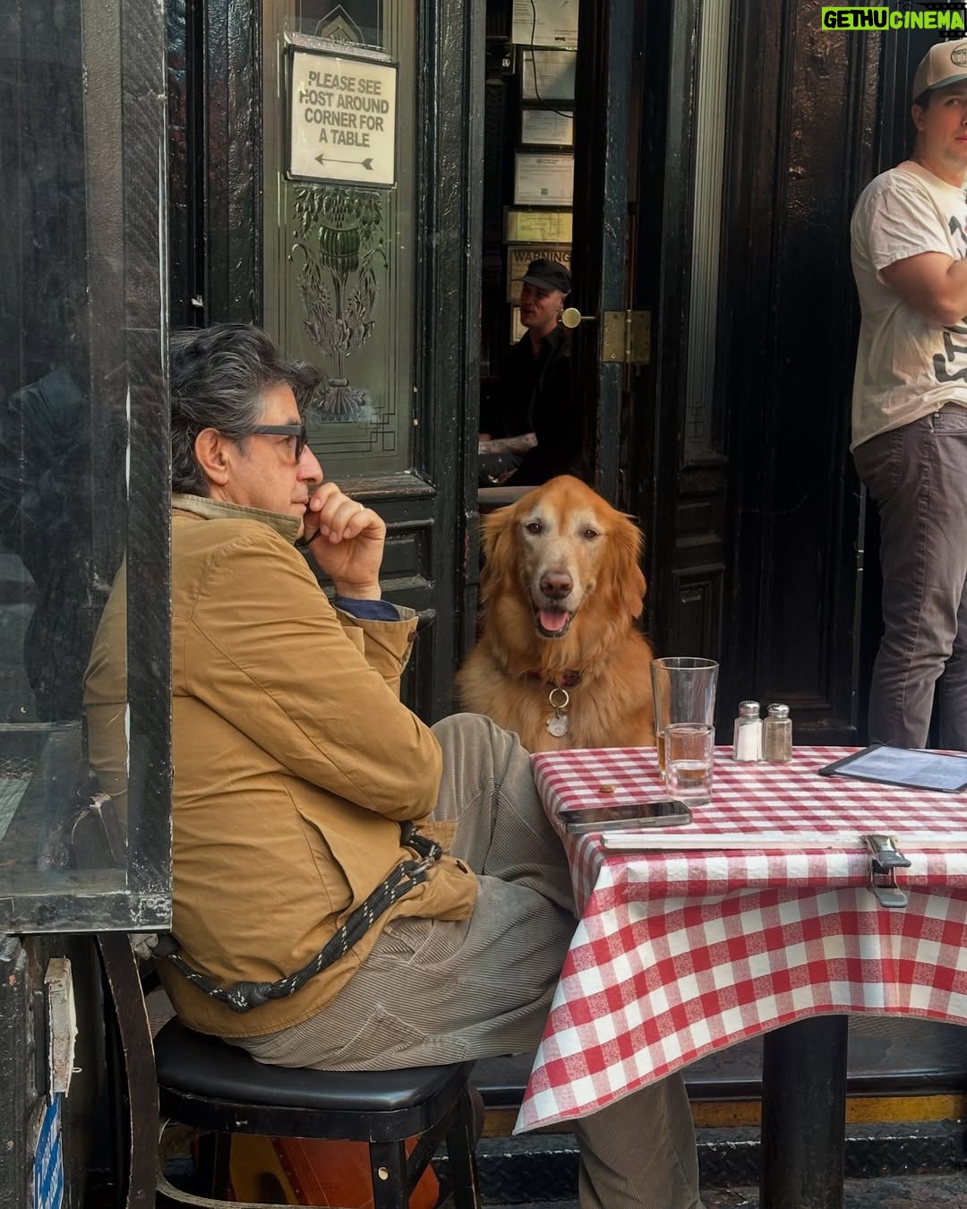 Candelaria Molfese - 28.1K Likes - Unos días mágicos en NY ! Qué felicidad volver a visitar esta ciudad y juntas @coumolfese
1. Para obligatoria un 🥨
2. De vinito y filosofía
3. A pura caminata con jugo de apio
4. Un laminado que va a quedar en mi cora
5. Nuestro espejo en el @wyndhamrewards_latamc @may_ariadna
6. Encontrarme con amigos en NY
7. Una en “Williamsburg”
8. Bagels del amor
9. Hotel que usó y recomiendo @wyndhamrewards_latamc gracias @may_ariadna ❤️🫶🏻
10. Nuestras noches locas
11. Central Park
12. Central park x2
13. Lente sucio by @coumolfese
14. Una imagen de ❤️
15. Calor en NY
16. Chau chau nos vemos la próxima !!! @wyndhamrewards_latamc @may_ariadna