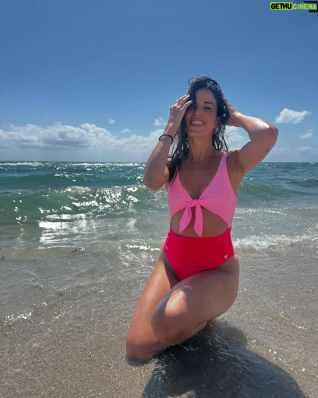 Candelaria Molfese - 31.9K Likes - Fotos de un viaje inolvidable ! Qué lindo compartir esto con ustedes 5 ! Las ❤️
1. Un paseo en barco épico @themiamiyachts
2. Una en la playa
3. Las fotos de mamá (sorprendió!)
4. Cheescake como estilo de vida 🤤
5. El auto de mis sueños @palmarental.experience @somosjecan
6. Dos gotas de agua
7. Más argentas no hay
8. Mi pasta favorita x siempre “Cacio e Pepe”
9. Me hago la cool
10. Nos hacemos las cools en Wynwood
11. Nuestro depto nos salvó, cómodo, lindo súper hogar @miamifamilyapart @may_ariadna
12. Playita
13. Un re lugar donde tomamos vino “Lagniappe”
14. Sisters
15. FIN