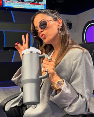 Candelaria Molfese Instagram - De los últimos días ❤️
1. Siempre en @borjacafe 
2. @urbanaplayfm tqm
3. Nuestro proyecto 2025 @coumolfese 
4. Mi amigo es muy lindo @dano_irustia 
5. @borjacafe lanzó nueva carta 
6. Nuestras noches mágicas en nuestro hogar
7. Mis amigas y ella @juligiovannacci @delfivaccarezza 
8. Mi mamá, mi papastro y el 🥃 
9. Una Nike y Almen muy cómoda 
10. La joda con los hermanos Gambandé
11. Calle corrientes y nosotras @clarialonso 
12. Mendoza me enamoraste
