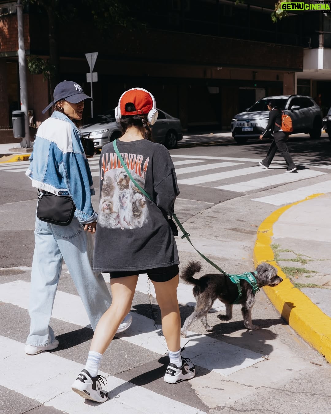 Candelaria Molfese - 30.9K Likes - De los últimos días ❤️
1. Siempre en @borjacafe
2. @urbanaplayfm tqm
3. Nuestro proyecto 2025 @coumolfese
4. Mi amigo es muy lindo @dano_irustia
5. @borjacafe lanzó nueva carta
6. Nuestras noches mágicas en nuestro hogar
7. Mis amigas y ella @juligiovannacci @delfivaccarezza
8. Mi mamá, mi papastro y el 🥃
9. Una Nike y Almen muy cómoda
10. La joda con los hermanos Gambandé
11. Calle corrientes y nosotras @clarialonso
12. Mendoza me enamoraste