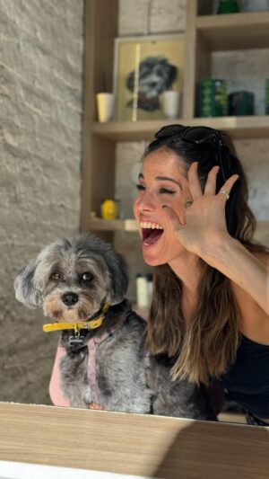 Candelaria Molfese Instagram - ¿Borja o Almendra? ☕️🐶

Muy difícil la pregunta 😉😉😉