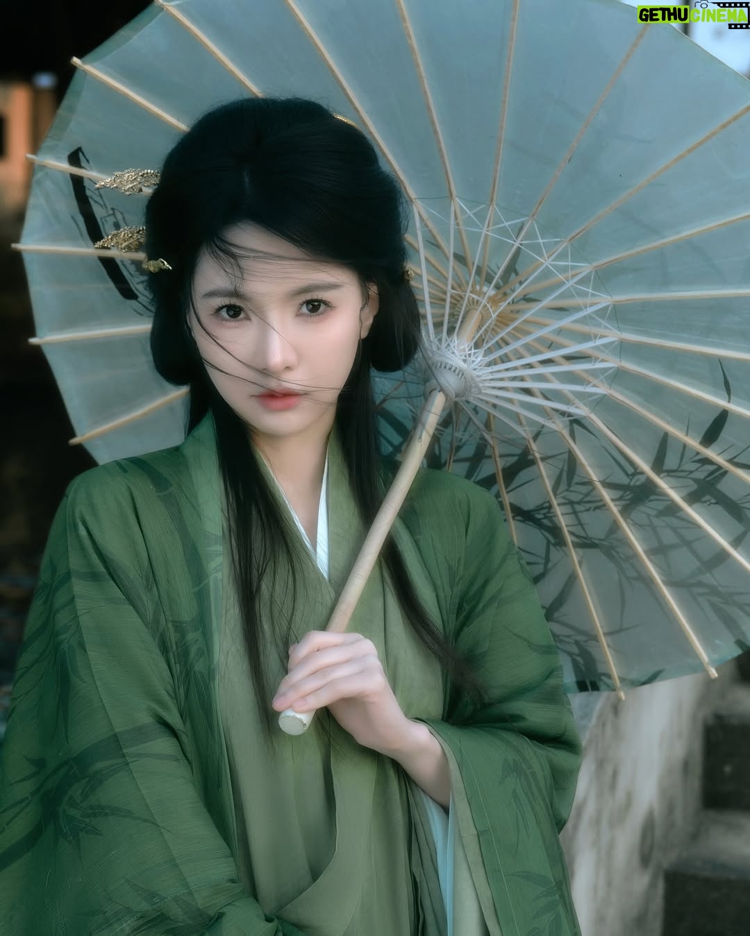 Cao Lu - 1.6K Likes - 뱀요정 ㅋㅋ#차오루 #재이 #피에스타