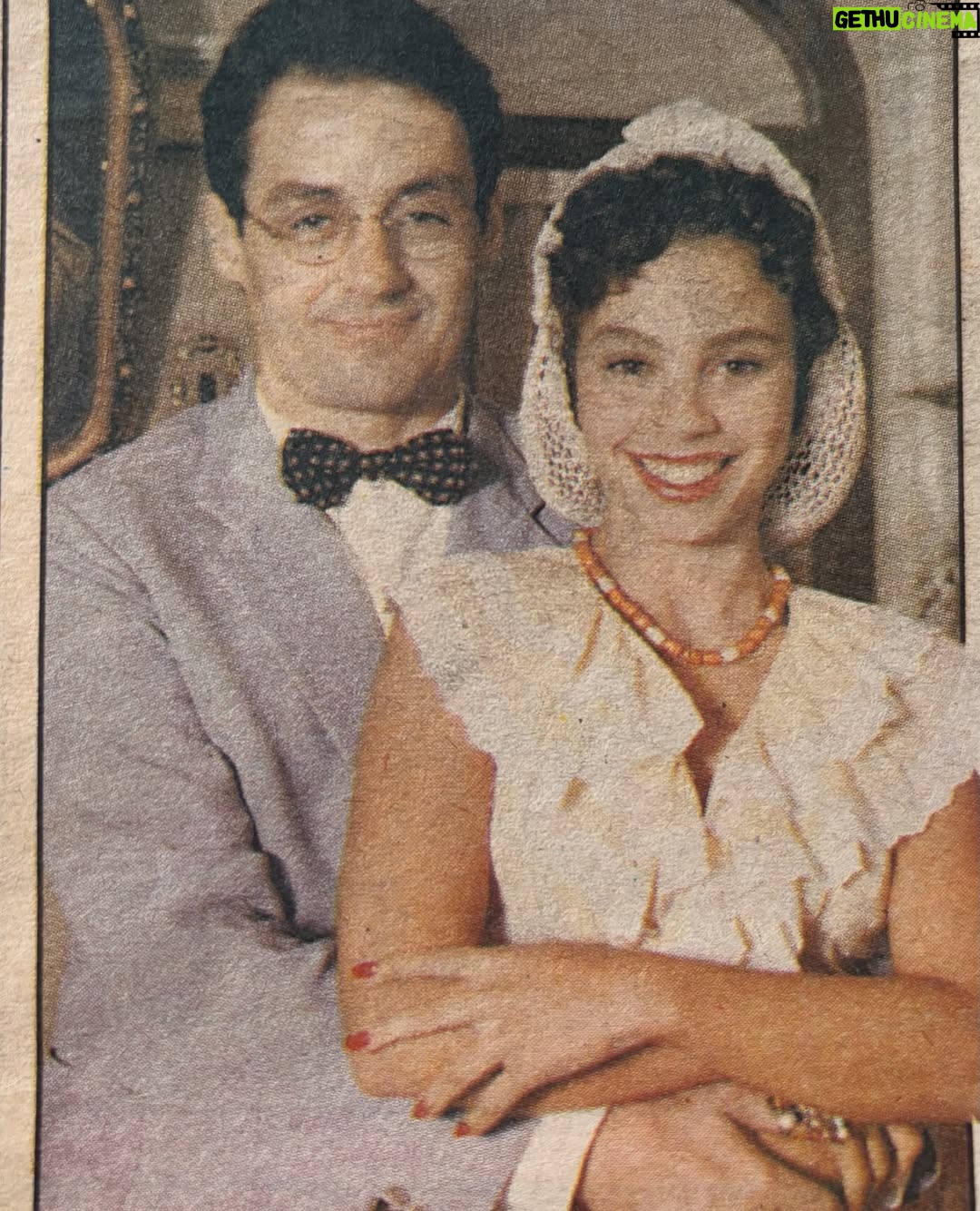 Carla Marins - 6.5K Likes - AEIOUrca está de volta à Globoplay a partir de hoje! .
Que delícia fazer a Suzi Lee, uma vendedora de cigarros que sonha em ser cantora e se tornar uma estrela no palco do Cassino da Urca. Cenas impagáveis com Daniel Dantas, Déborah Bloch e Heloísa Mafalda que ainda aquecem meu coração!