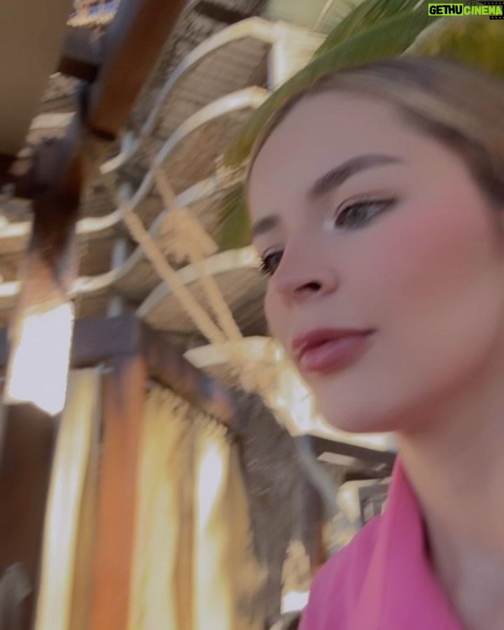 Carol Castro - 418.8K Likes - Mi pequeño bebé hoy cumple 2 añitos y parece que fue ayer cuando estaba toda asustada porque tenía contracciones…🥹❤️

El amor de mi vida, mi príncipe, mi amor, mi mejor amigo, mi compañerito, mi vida, mi TODO😭❤️ soy tan afortunada de ser su mamá 
Te amo hijo, te amo de una manera inexplicable, te amo por sobre todas las cosas❤️ Feliz cumpleaños mi Arturito bebé