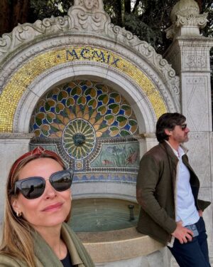 Carola Julio Instagram - Un poco de Ginebra y Zürich con la familia y luego con mi 🤴partimos a ver a la familia alemana…. Aquí vamos!