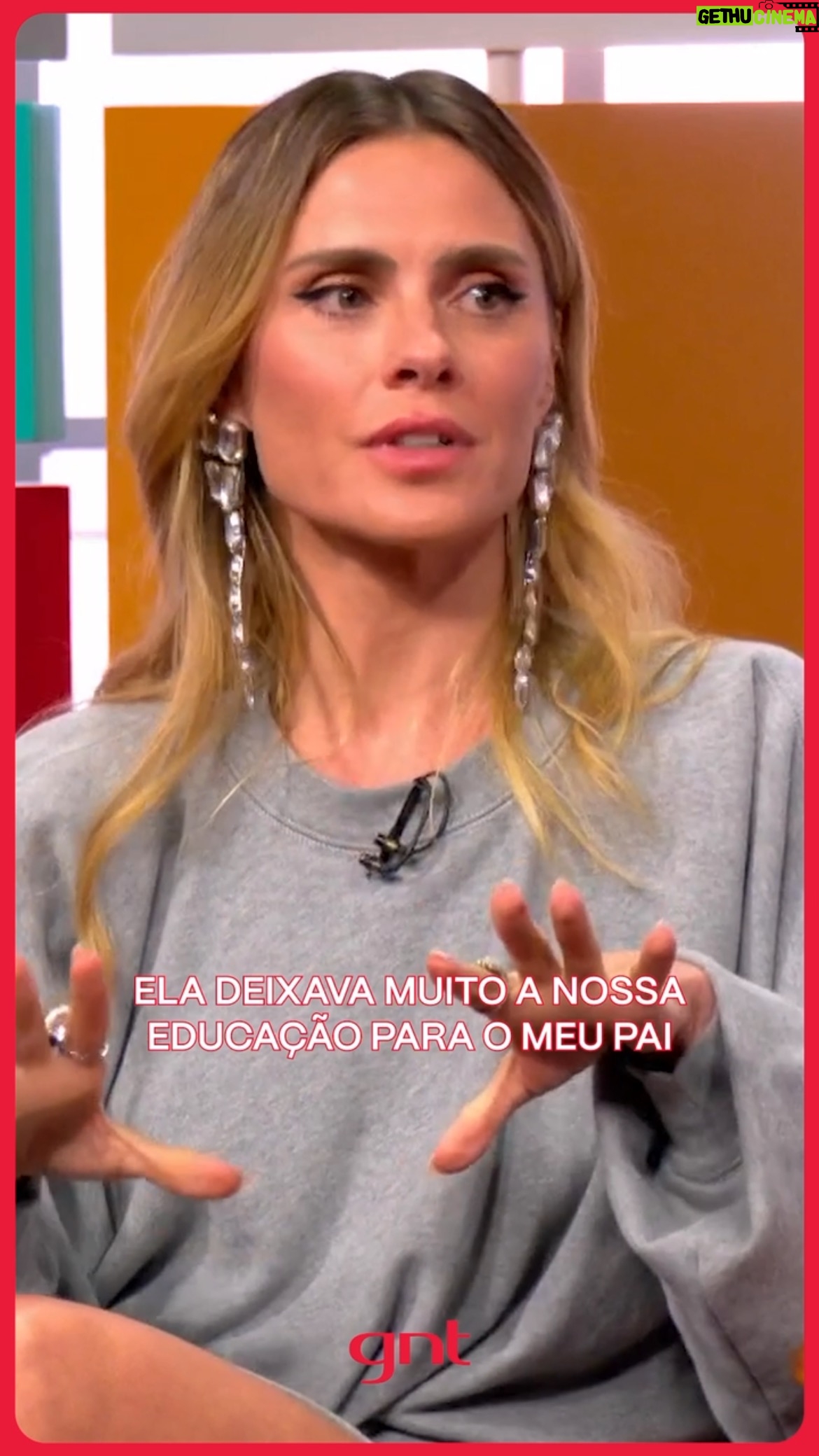 Carolina Dieckmann - 26.9K Likes - Mãe pacificadora! @loracarola conta no #PapoDeSegundaNoGNT sobre como passou a entender o jeito de sua mãe e hoje replica muito do que absorveu dela 🥺 Quem se identifica?
O Papo tá de volta e esse ano celebra 10 ANOS! Toda segunda às 22h30 e a qualquer hora no @globoplay ✨