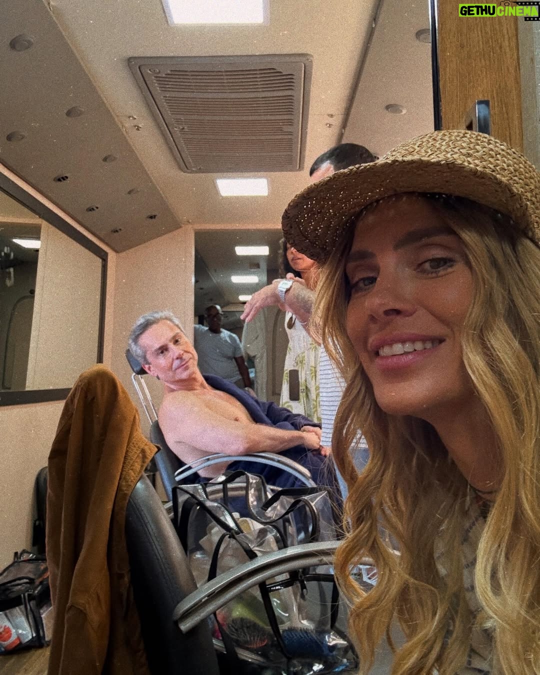 Carolina Dieckmann - 3 Likes - ontem teve gravação na praia
e vi tantas fotos lindas na internet,
q resolvi misturar com as minhas
e fazer um dump aqui...
e vc...
tá vendo #valetudo né?
🫶🏼🔥🔥🔥🔥🔥🫶🏼