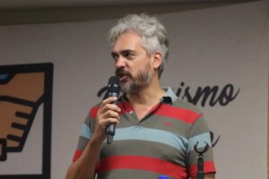 Carolina Papaleo Instagram - VILLA LUGANO TIENE PERONISMO EN SERIO 

Más de 300 compañeros nos reunimos en un acto de @justa.libreysoberana en la Seccional Lugano de la @uomcapital con Antonio Caló y @carolinapapaleo.

POR UNA CIUDAD JUSTA Y PRODUCTIVA ✌🇦🇷