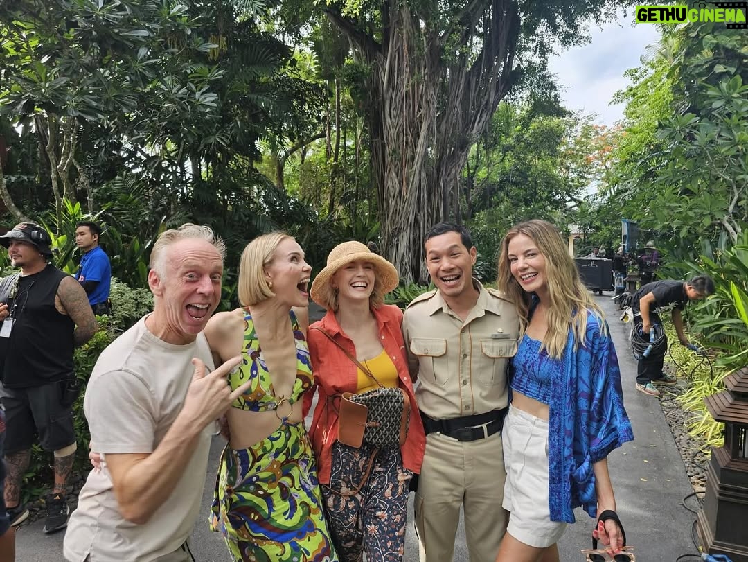 Carrie Coon - 211.7K Likes - “Today is gone. Today was fun. Tomorrow is another one.”
Thanks Mike, and @streamonmax , our fearless crew from Thailand and the world over, and the wild bunch, of course, especially The Ladies @michellemonaghan and @mslesliebibb. What a trip.