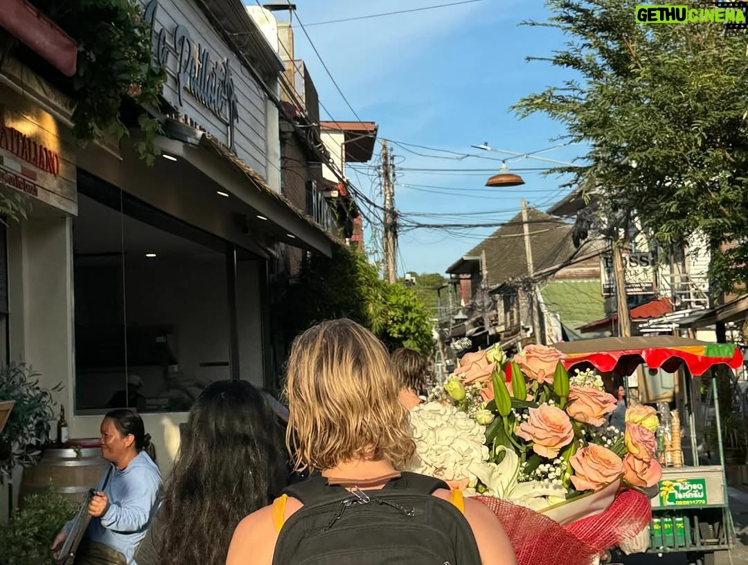 Carrie Coon - 211.7K Likes - “Today is gone. Today was fun. Tomorrow is another one.”
Thanks Mike, and @streamonmax , our fearless crew from Thailand and the world over, and the wild bunch, of course, especially The Ladies @michellemonaghan and @mslesliebibb. What a trip.