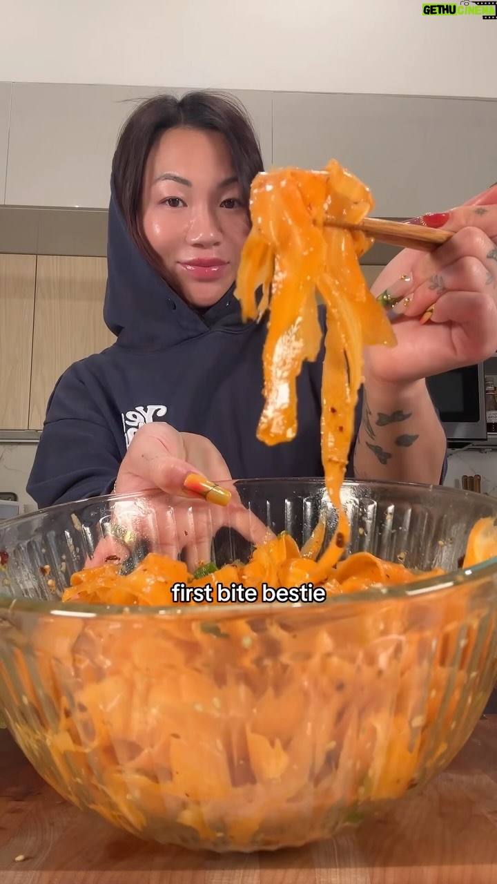 Cassie Yeung - 327.2K Likes - no carrot will go to waste