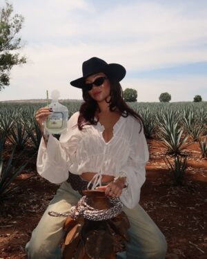 Cassie Yeung Instagram - Proud @patron mommy! She’s additive free and hand-crafted with care 💚 #patrontequila #patronpartner