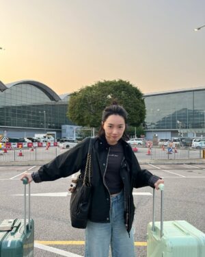 Cecilia Choi Instagram - 兩個大行李箱可以想像
（我又會好掛住啲貓）

“do the best she can”
唯有鼓勵自己 蔡蔡子加油
(´･_･`)