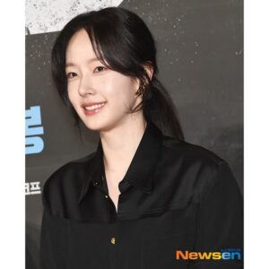 Chae Won-been Instagram - 좋은 사진 감사합니다!
‘야당’ 오늘 개봉했습니다🫶🏻
극장에서 만나요🦖
