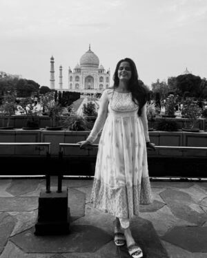 Chaitanya Instagram - Where love found its form in stone ..❤️💫 
Outfit by : @kavi_siniboutique 
.
.
.
#instagram #insta #instamood #tajmahalindia #taj