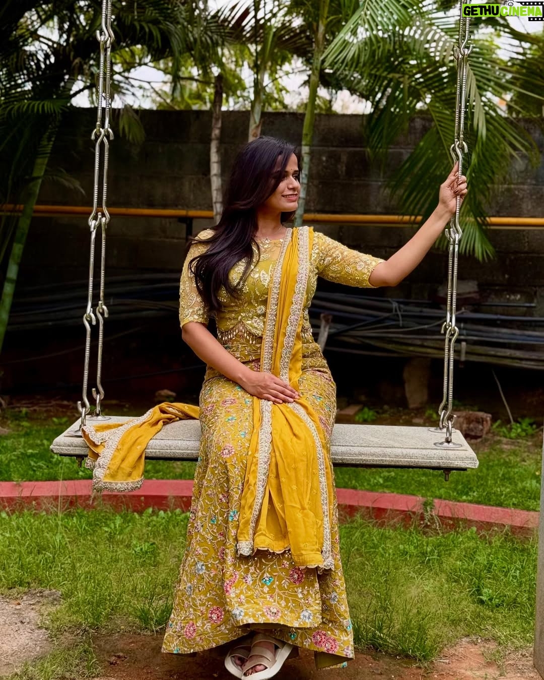 Chaitanya - 3 Likes - 22•03•2025🧿❤️
Outfit by @kavi_siniboutique