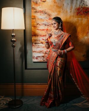 Chaitra Vasudevan Instagram - 2 months ago same day😇
.
.
Photography @deepak_vijay_photography 
Makeup @makeoverwithlakshmi_shetty 
Saree work & blouse @haritva_designer_studio 
Custom made Jewel @kheajewellery 
Flower garlands @jayashreehanu