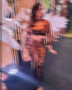 Chaitra Vasudevan Instagram - My Recent Event for Evoke Technologies CEO Ramesh Madala sir at Hyderabad beautiful outfit by @ss_dreamy_rentals_banglore
.
.
#hyderabad_diaries #photodump! visited@sabyasachiofficial Hyderabad @tabularasa_alfrescobar #charminarhyderabad