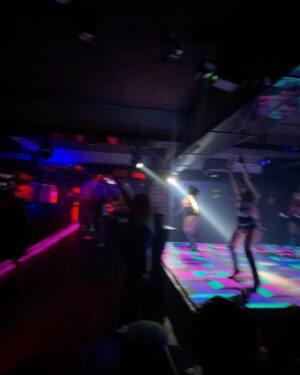 Chaitra Vasudevan Instagram - Quick show in Thailand #photodump @lvtheplacebangkok @skywalkbangkok @onyxbangkok @badshahclubofficial @lucyclubbangkok1 @ventibangkok