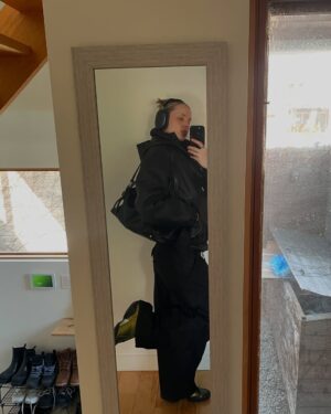 Charlotte Day Wilson Instagram - If not 4 love then what’s it for