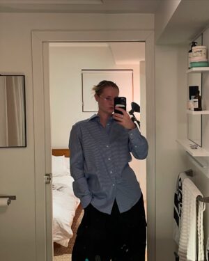 Charlotte Day Wilson Instagram - If not 4 love then what’s it for