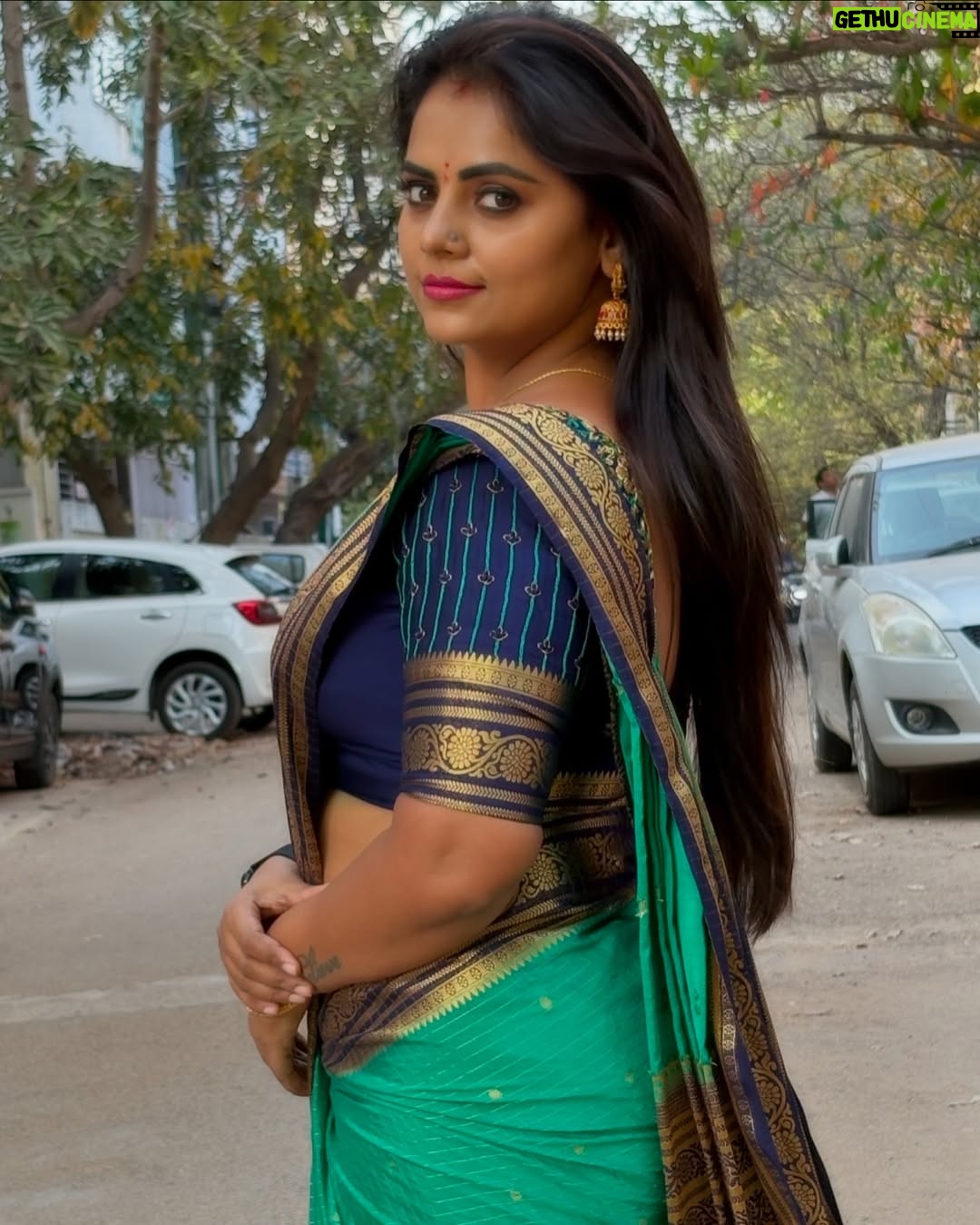 Cherika R Murthy - 11.4K Likes - In a world full of trends, I choose to remain classic in my saree.
Saree by ನನ್ನಮ್ಮ
Click by @rajani_r_murthy