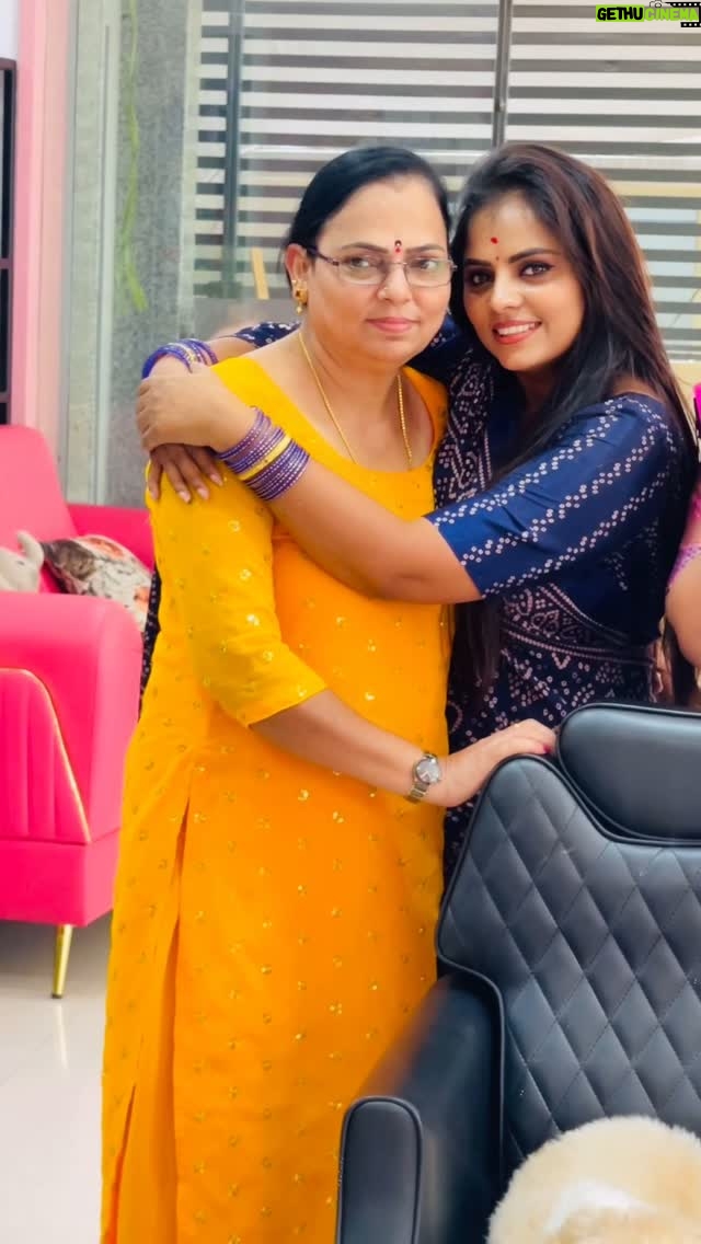 Cherika R Murthy - 388 Likes - Happy Mother’s Day paapu