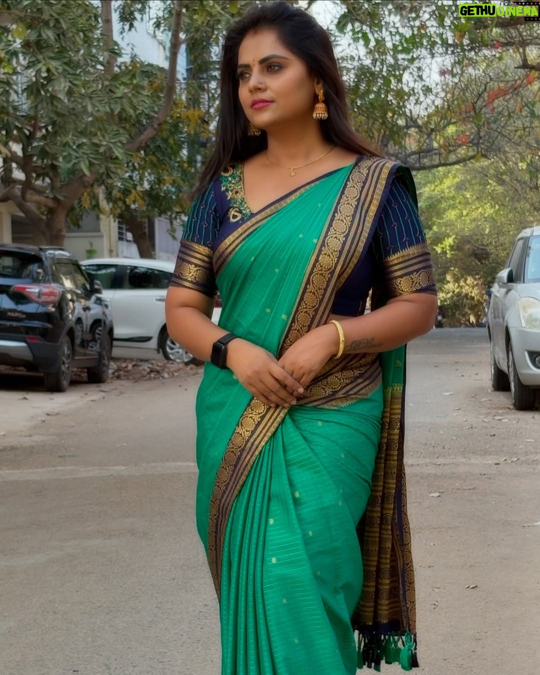 Cherika R Murthy - 11.4K Likes - In a world full of trends, I choose to remain classic in my saree.
Saree by ನನ್ನಮ್ಮ
Click by @rajani_r_murthy