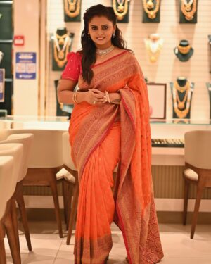 Cherika R Murthy Instagram - ಅಕ್ಷಯ ತೃತೀಯ E Akshaya tritiya Nimma Sampattu
Arogya Vriddisali Maneyali Kushi Tumbali
Akshaya Tritiyada Shubhashayagalu
Jewels by @sktm_mysuru

#cherika 

#kannadathi #kannada #actress #ashwini #kannadaactress #tamilactress #chelvi #lakshminivasa #zeekannada #revathi #gettimelam #zeetamil #ashwinirmurthy #instagram @cherikarmurthy 
@cherika_rmurthy 
#vijaynagarbangalore